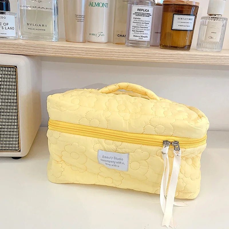 Trousse de maquillage | Expansive Elegance - Nina Harmonie
