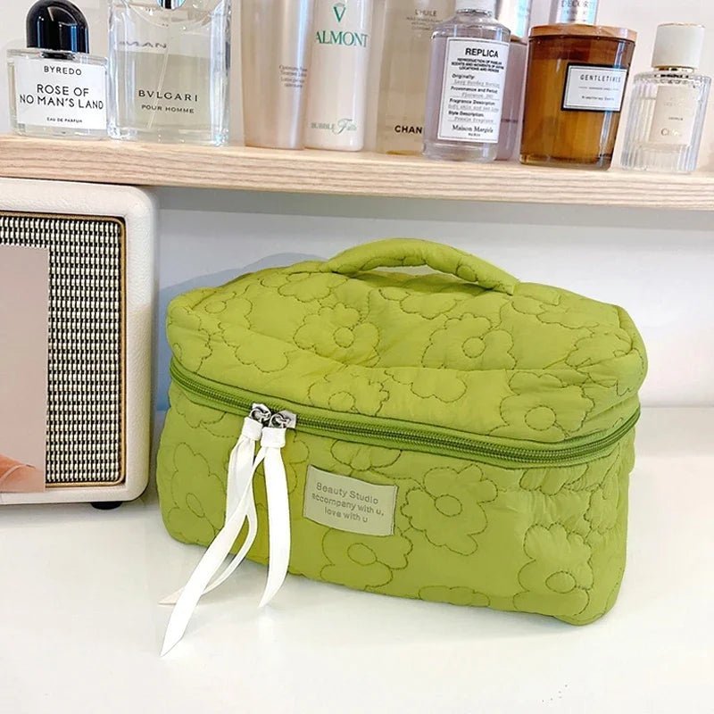 Trousse de maquillage | Expansive Elegance - Nina Harmonie