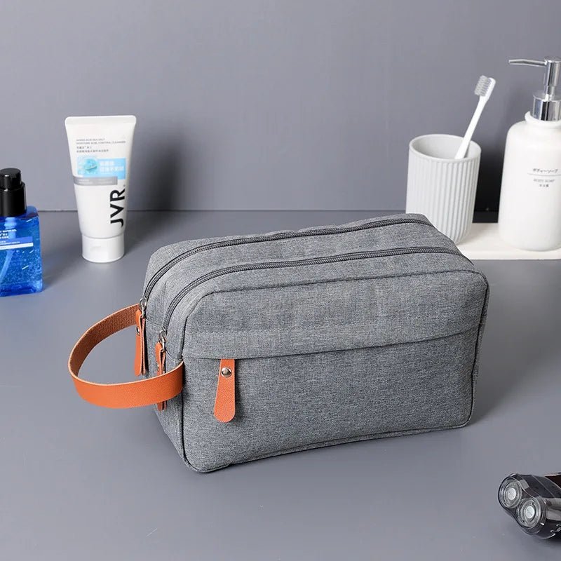 Trousse de toilette homme luxe - L'essentiel du baroudeur - Nina Harmonie